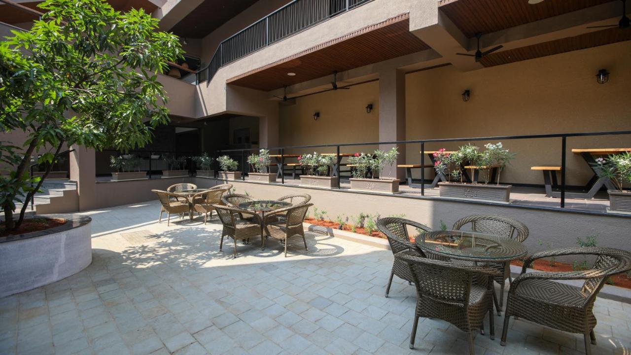 Golden Fields Resort Mulshi Eksteriør billede