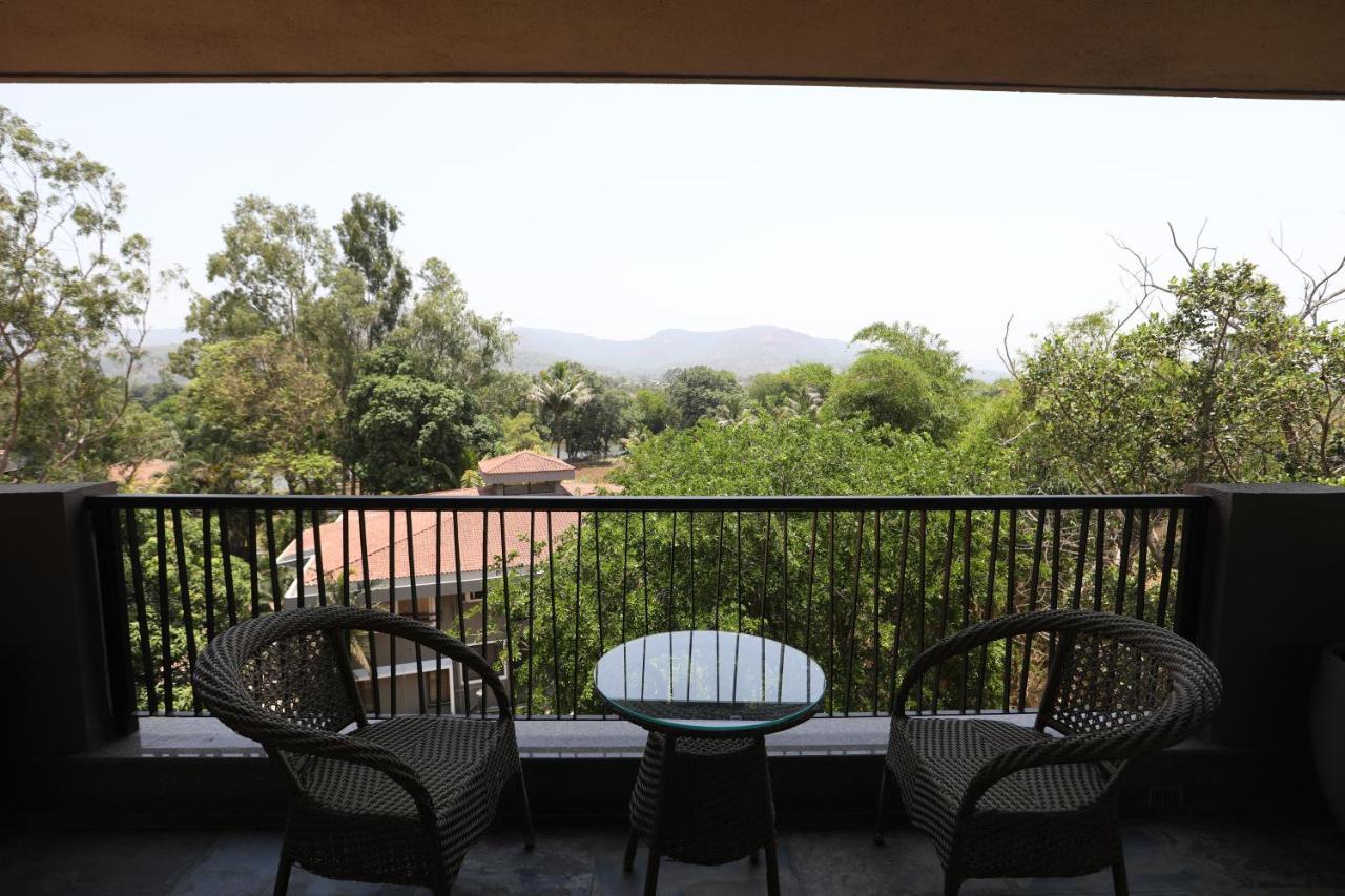 Golden Fields Resort Mulshi Eksteriør billede