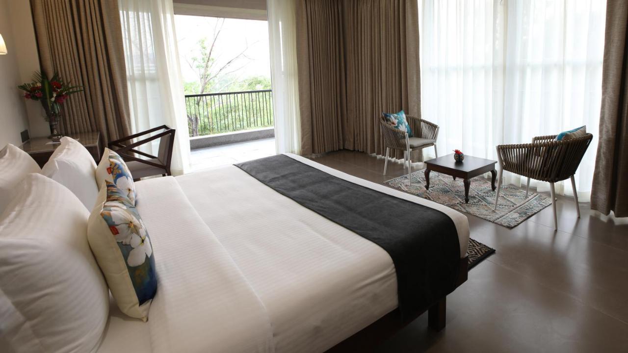 Golden Fields Resort Mulshi Eksteriør billede