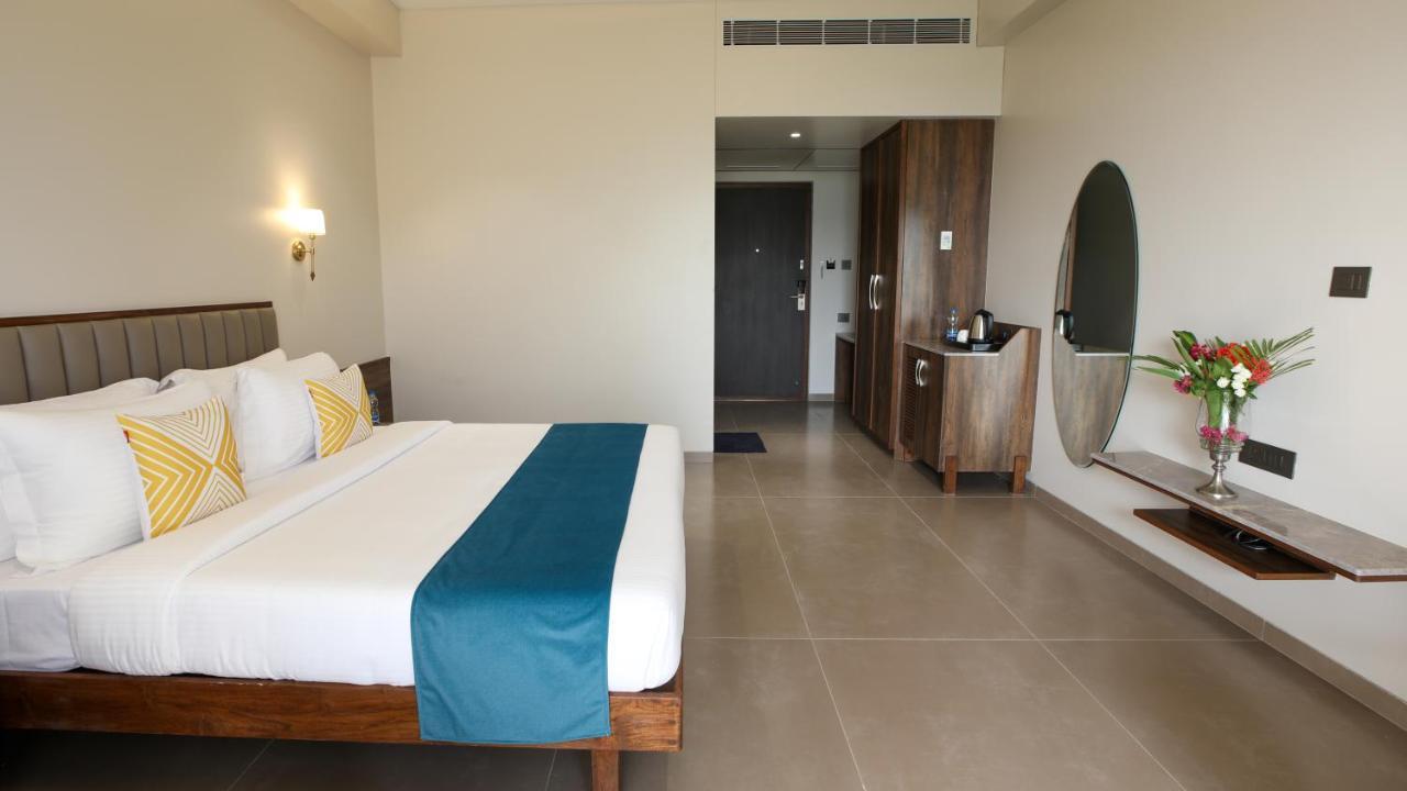 Golden Fields Resort Mulshi Eksteriør billede