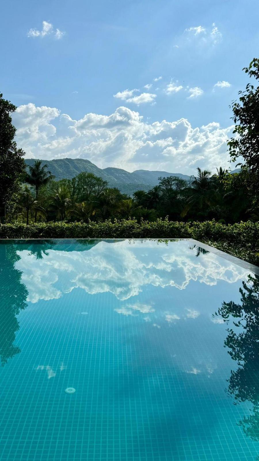 Golden Fields Resort Mulshi Eksteriør billede