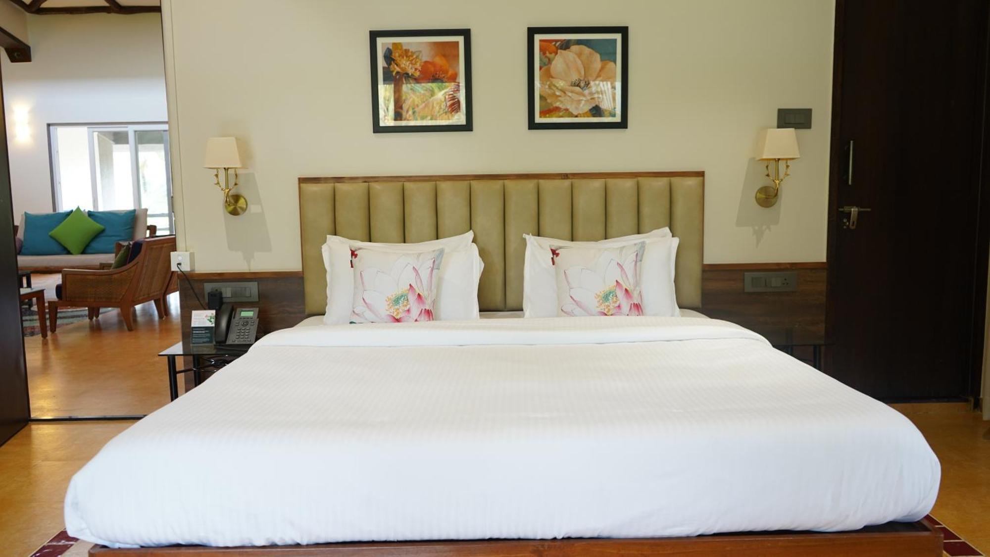 Golden Fields Resort Mulshi Eksteriør billede